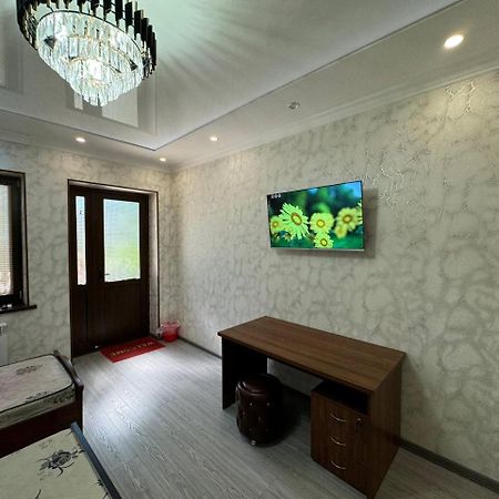 Дом Отель Бадамзар Taschkent Exterior foto