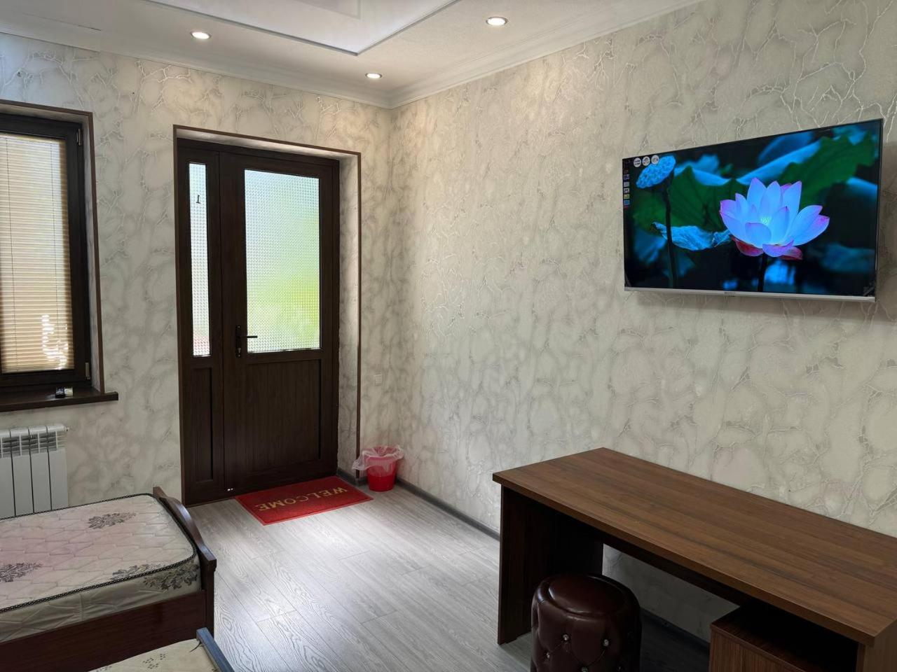 Дом Отель Бадамзар Taschkent Exterior foto